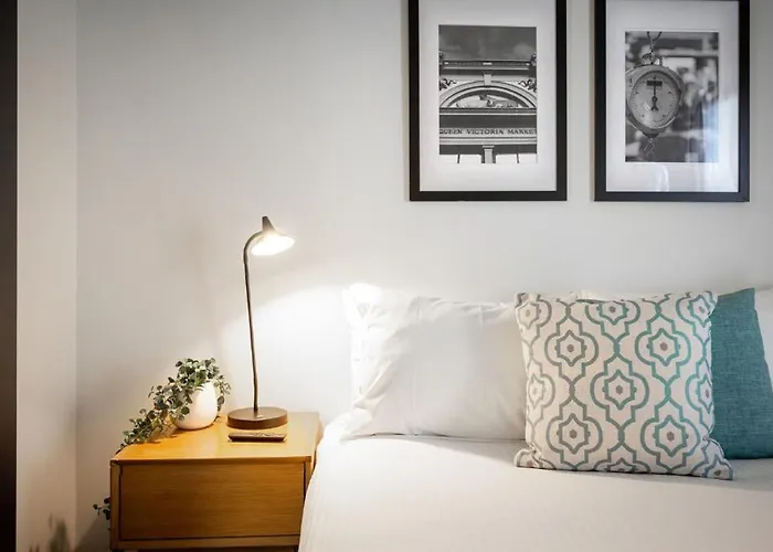 City Edge North Melbourne Apartment Hotel